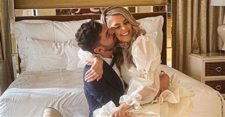 Is Grace Helbig Married? Who is Grace Helbig Husband?